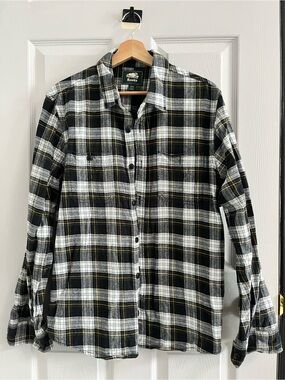 ROOTS // White Black Green Yellow Plaid Shirt // Size M